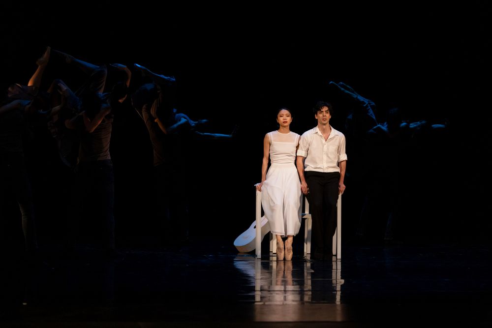 Sergio Méndez Romeo and Sawa Shiratsuki in Solo for Three (photo Tereza Hrubá)
