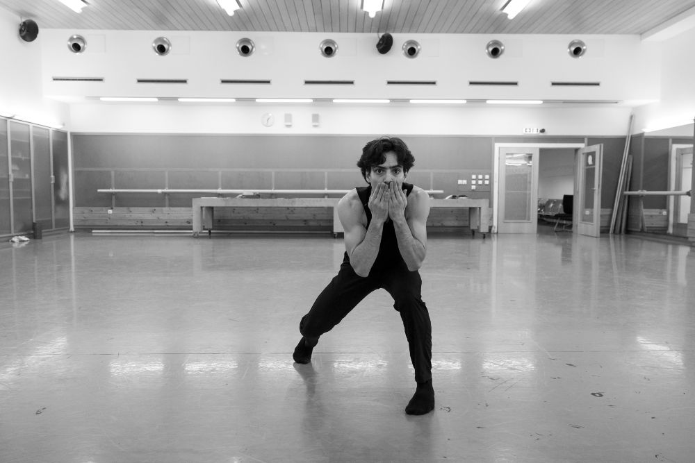 Sergio Méndez Romero at Hidden Secrets rehearsal (photo by Tereza Hrubá)