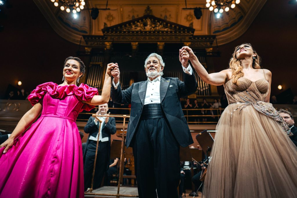 Plácido Domingo: Opera Legend, October 16, 2025, Rudolfinum, Dvořák Hall – Adriana Kučerová, Plácido Domingo, Ester Pavlů, and Rastislav Štúr (source: ArtMuse, photo by Petr Chodura)