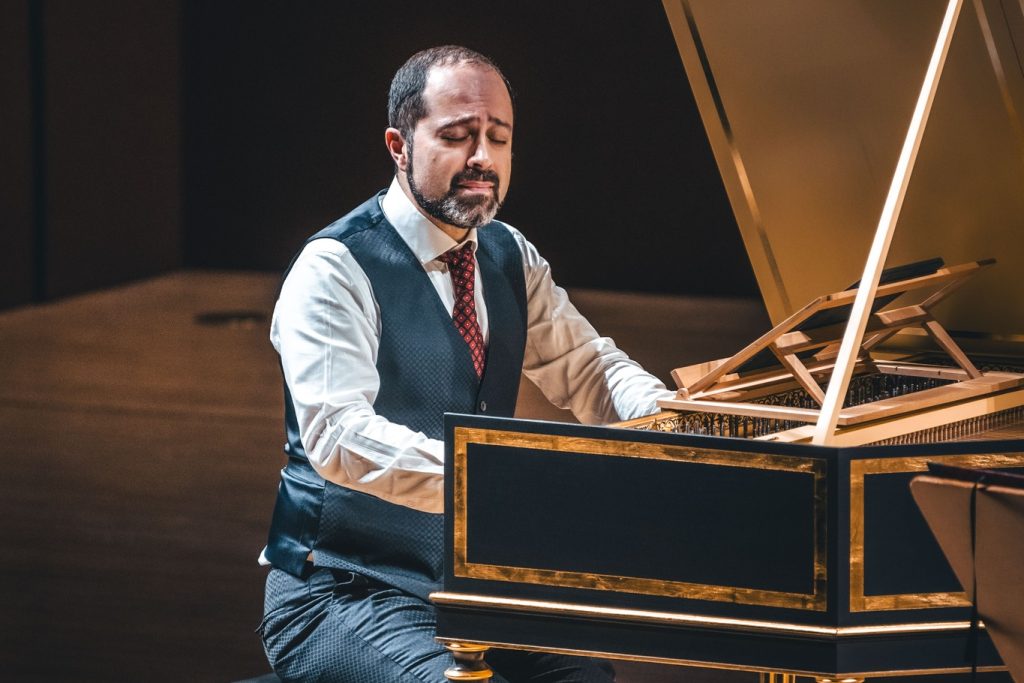 Mahan Esfahani (source Czech Philharmonic)