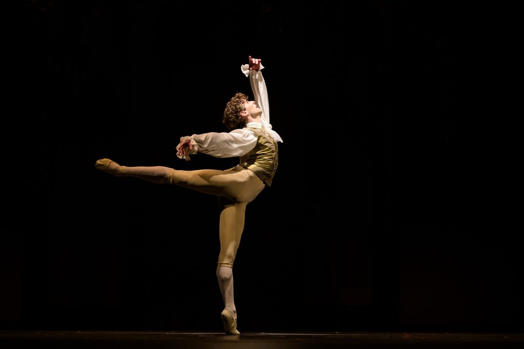 Kenneth MacMillan: Manon, National Theatre – Federico Ievoli (photo by Serghei Gherciu)