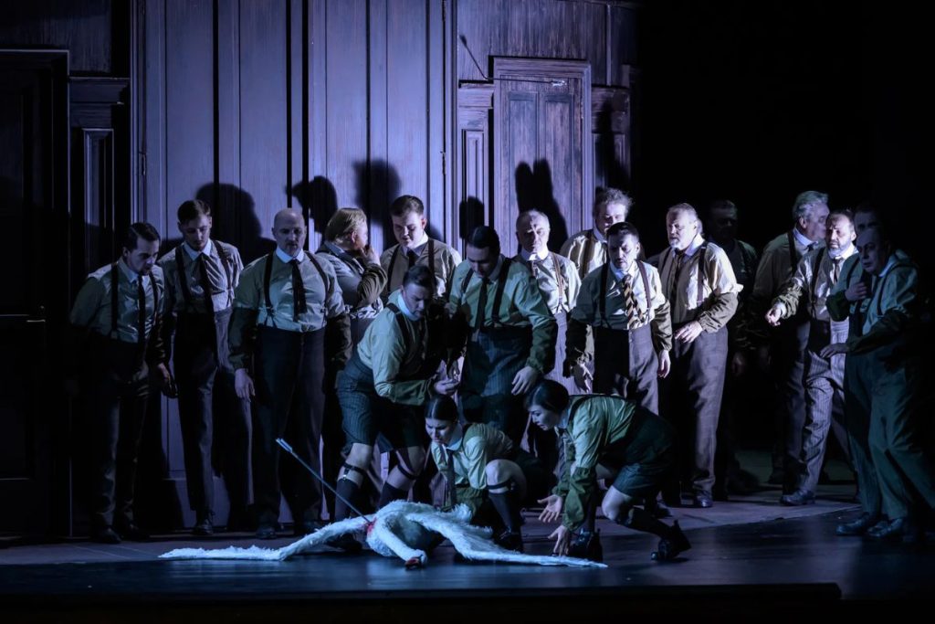 Richard Wagner: Parsifal – State Opera Chorus and National Theatre Chorus, State Opera, Prague (Source: National Theatre; Photo: Serghei Gherciu)